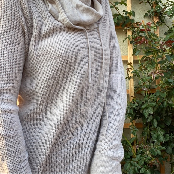 Gap Athleisure Sweatshirt - Picture 2 of 7